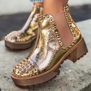 Cape Robbin Ankle Boot Women's Size 6 Platform Chunky Heel Boot Studded Gold